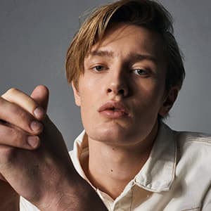 Model requirements for Men category